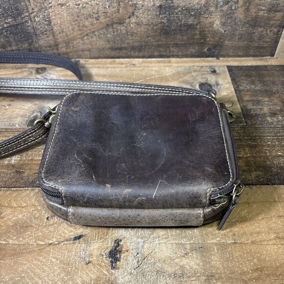 Concealed Carry Gun Tote'n Mamas Distressed Leather Crossbody Purse RFID - Picture 7 of 11